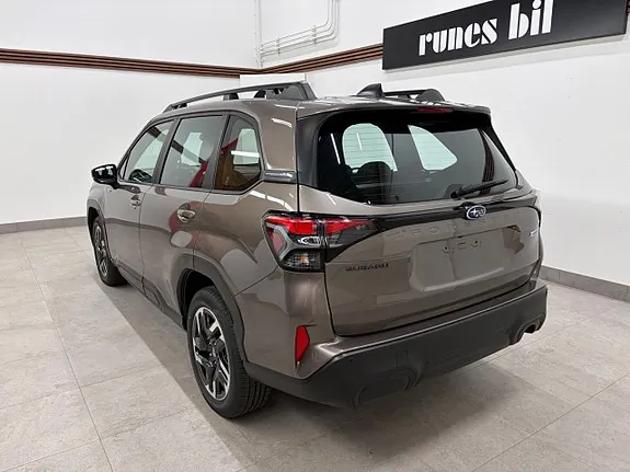 Subaru Forester 2025 photo 3