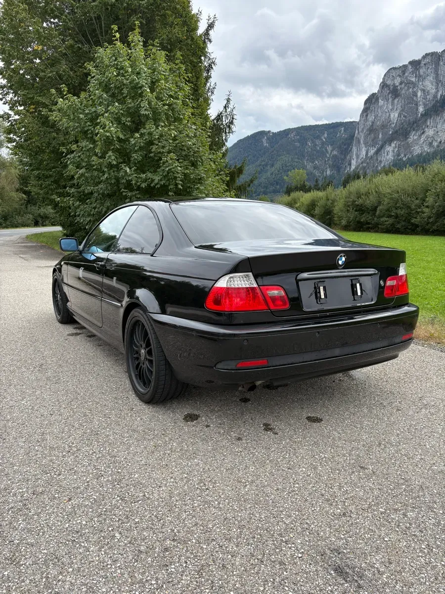 BMW 3 Series 2004 photo 3