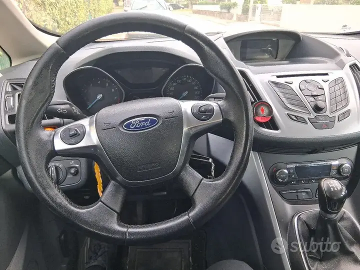 Ford C-Max 2015 photo 4