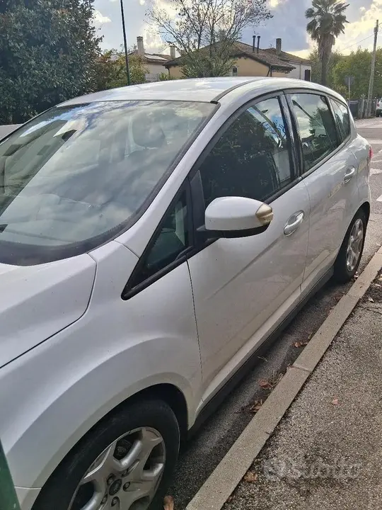 Ford C-Max 2015 photo 3