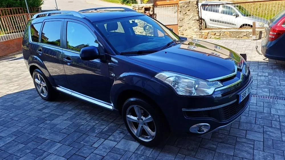 Citroen C-Crosser 2010 photo 2