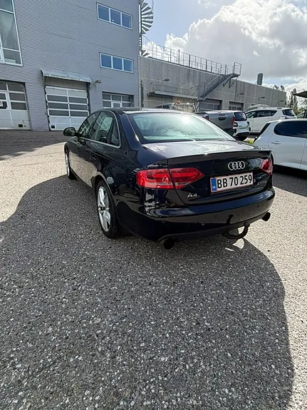 Audi A4 2008 photo 3