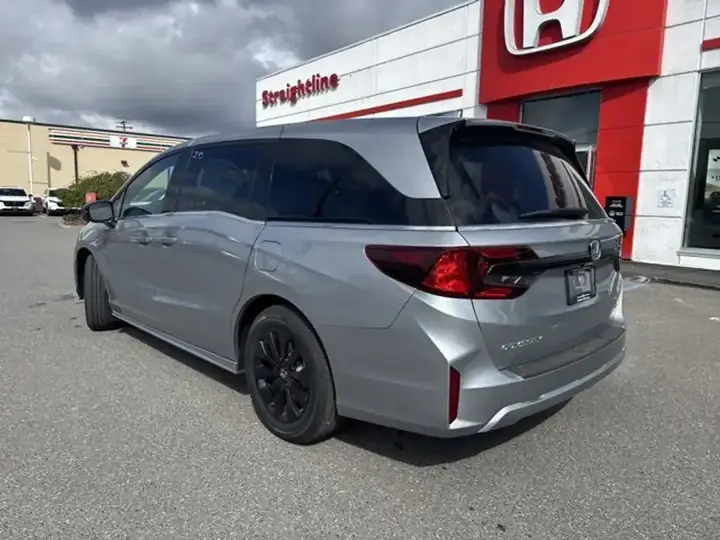 Honda Odyssey 2025 photo 5