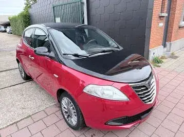 Lancia Ypsilon 2012 photo 2