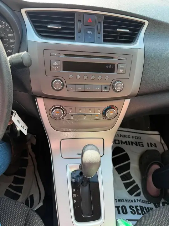 Nissan Sentra 2013 photo 3