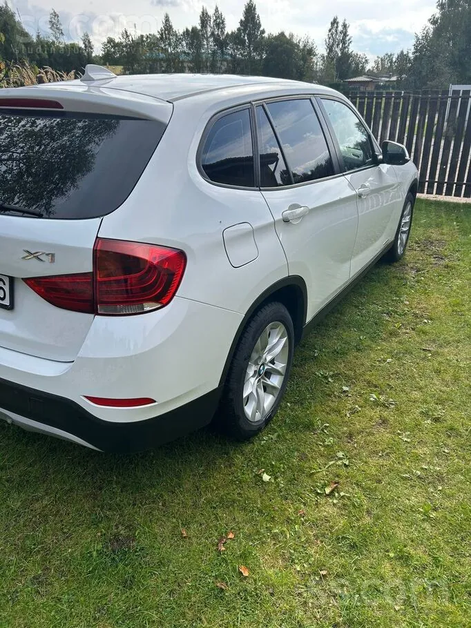 BMW X1 2015 photo 4