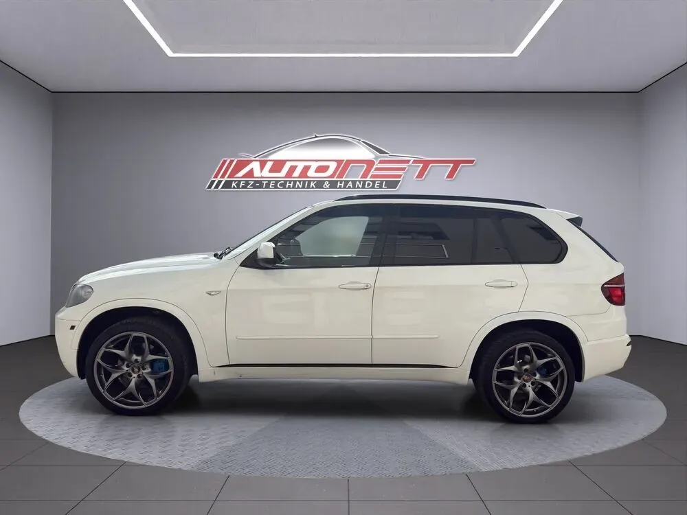 BMW X5 2011 photo 2
