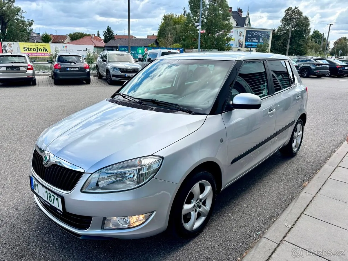 Skoda Fabia 2013 photo 2