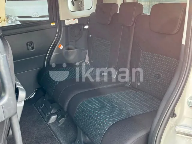 Toyota Roomy 2025 photo 5