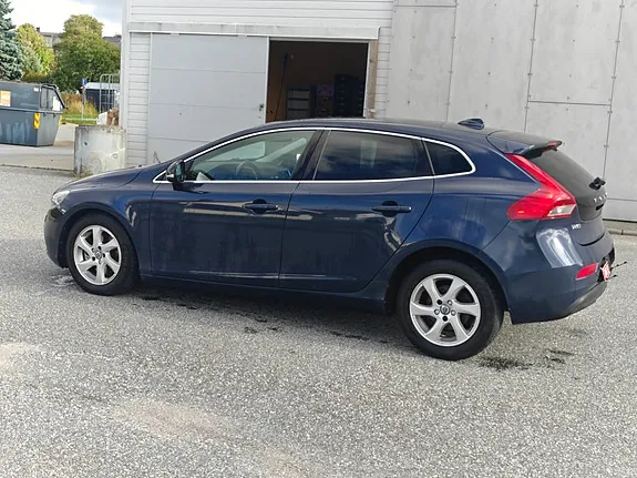 Volvo V40 2015 photo 3