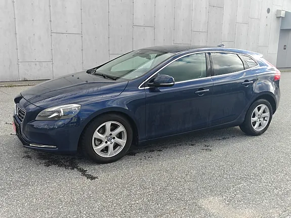 Volvo V40 2015 photo 2