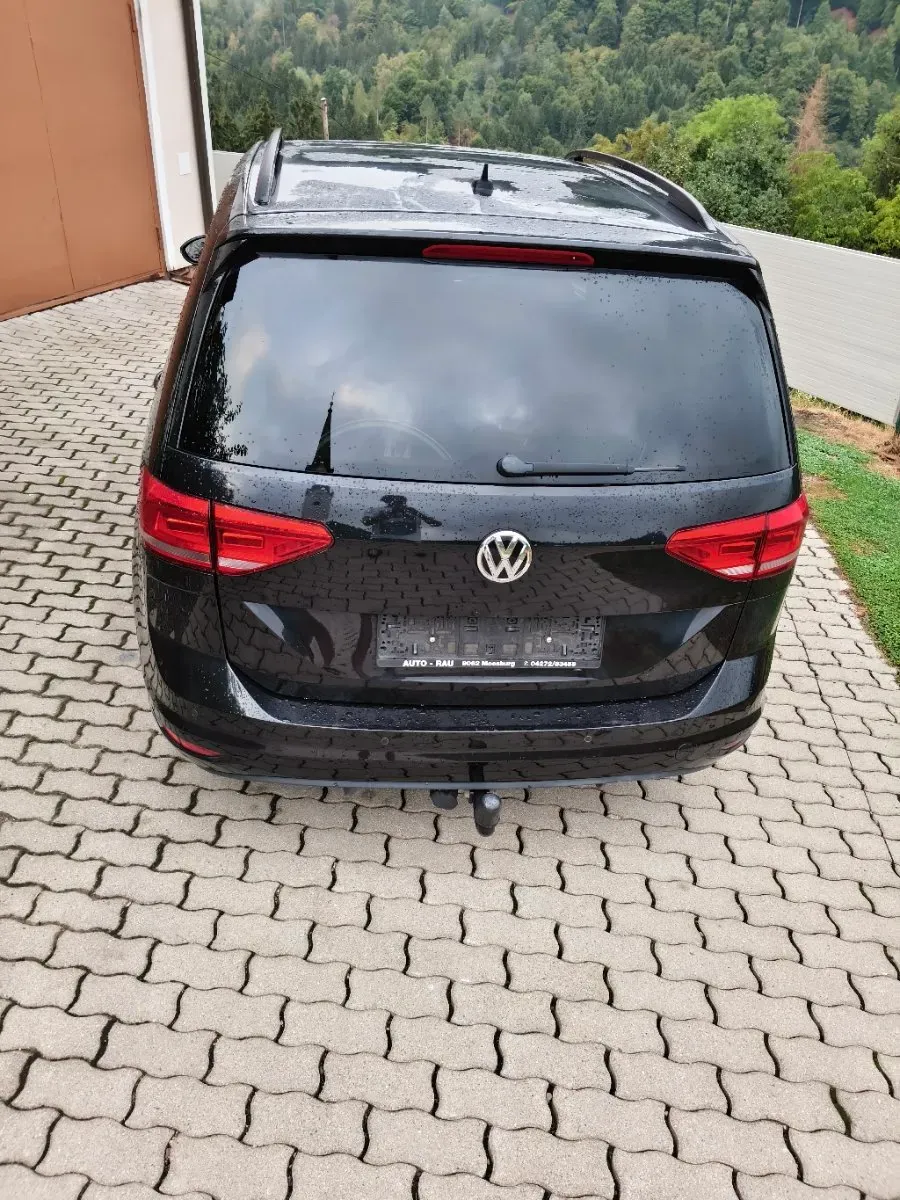 Volkswagen Touran 2015 photo 3