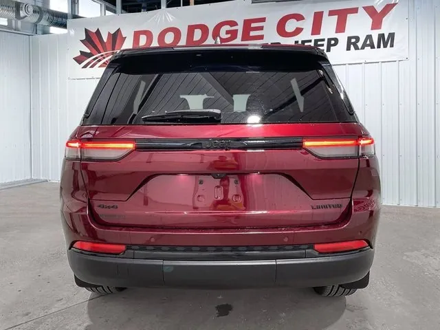 Jeep Grand Cherokee 2024 photo 4