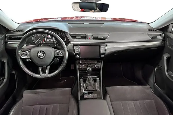 Skoda Superb 2017 photo 5