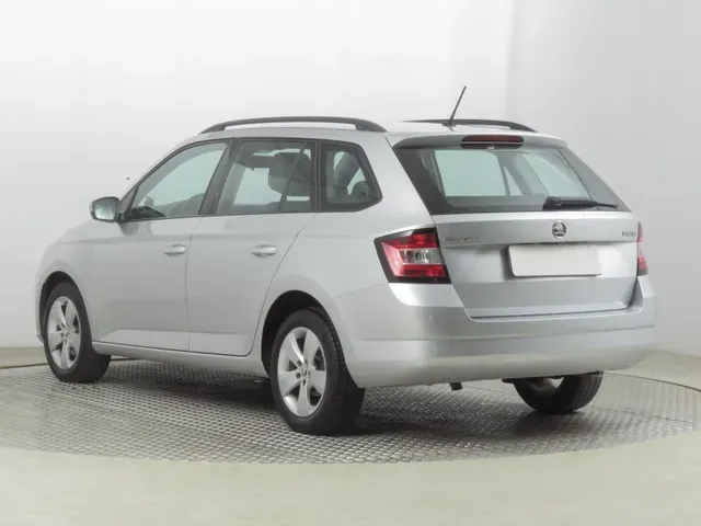 Skoda Fabia Combi 2017 photo 3