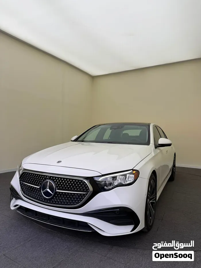 Mercedes-Benz E-Class 2025 photo 3
