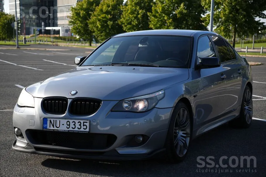 BMW E60 2006 photo 2