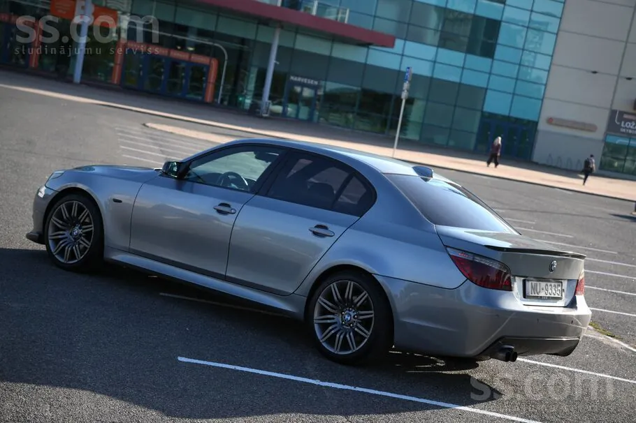 BMW E60 2006 photo 4