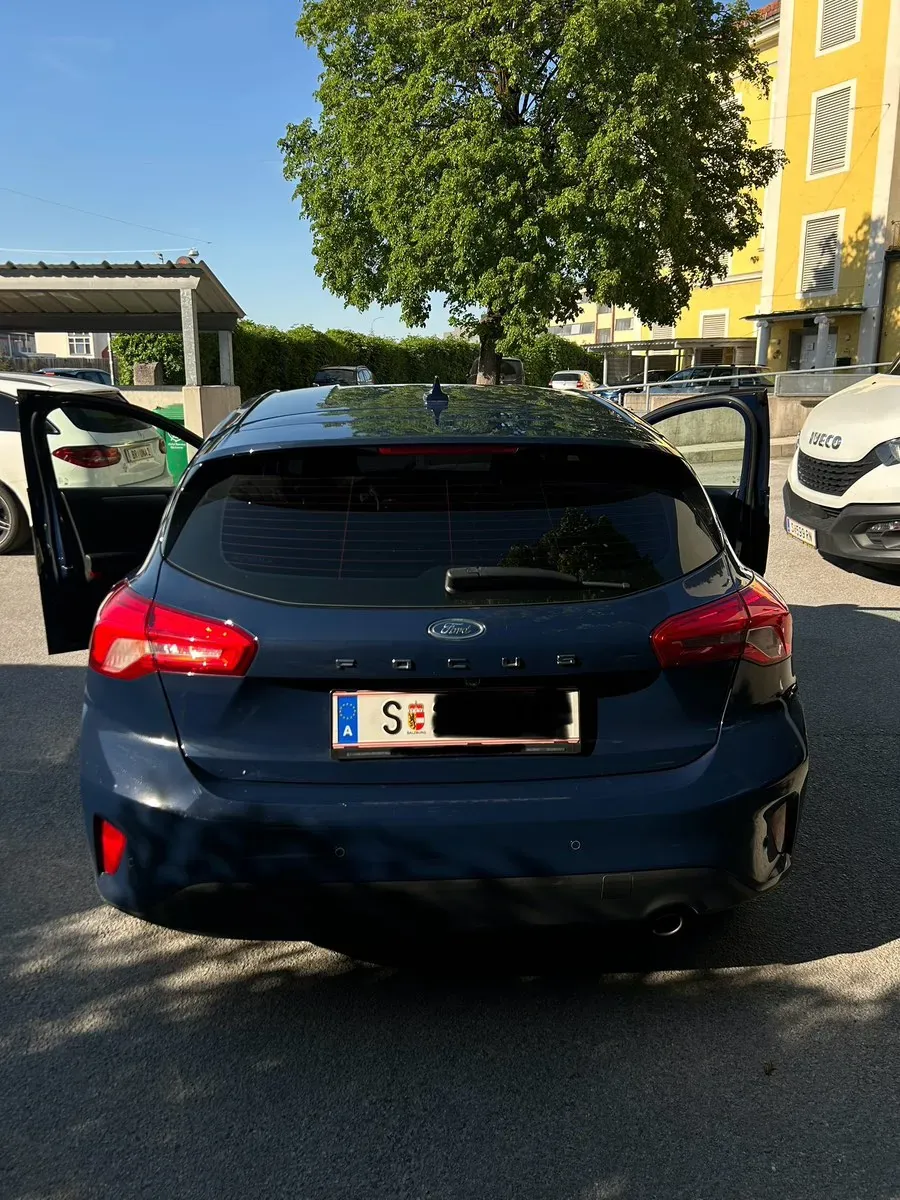 Ford Focus 2020 photo 2