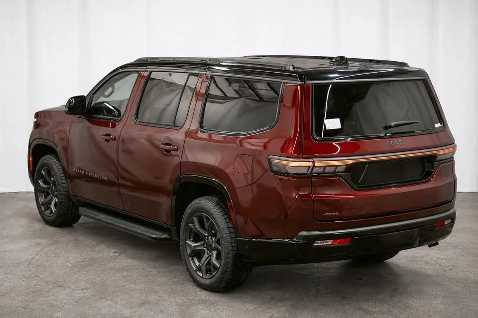 Jeep Grand Wagoneer 2026 photo 4