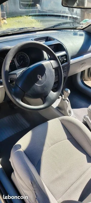 Renault Clio 2001 photo 5