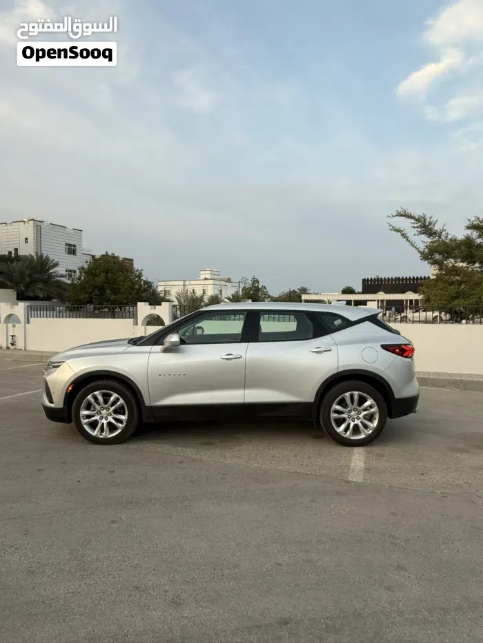 Chevrolet Blazer 2019 photo 2