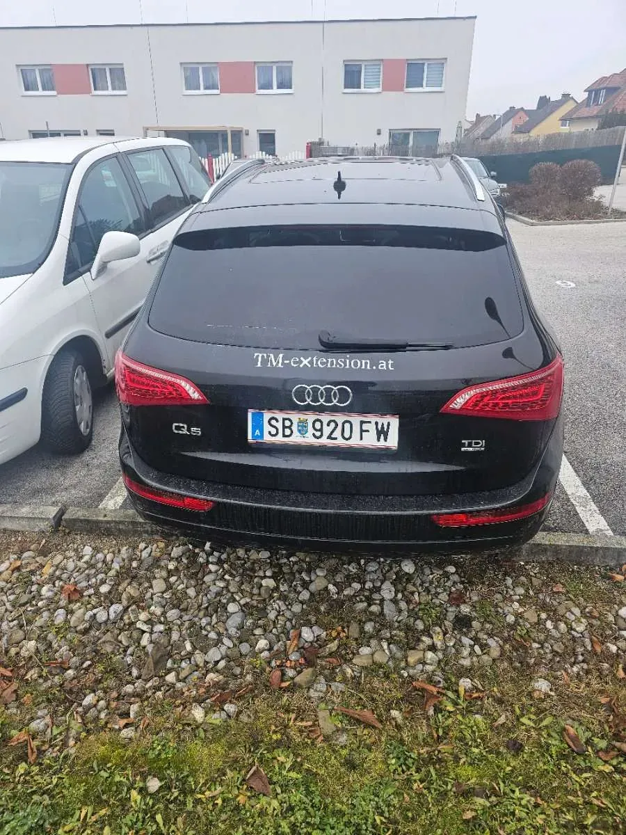 Audi Q5 2010 photo 2