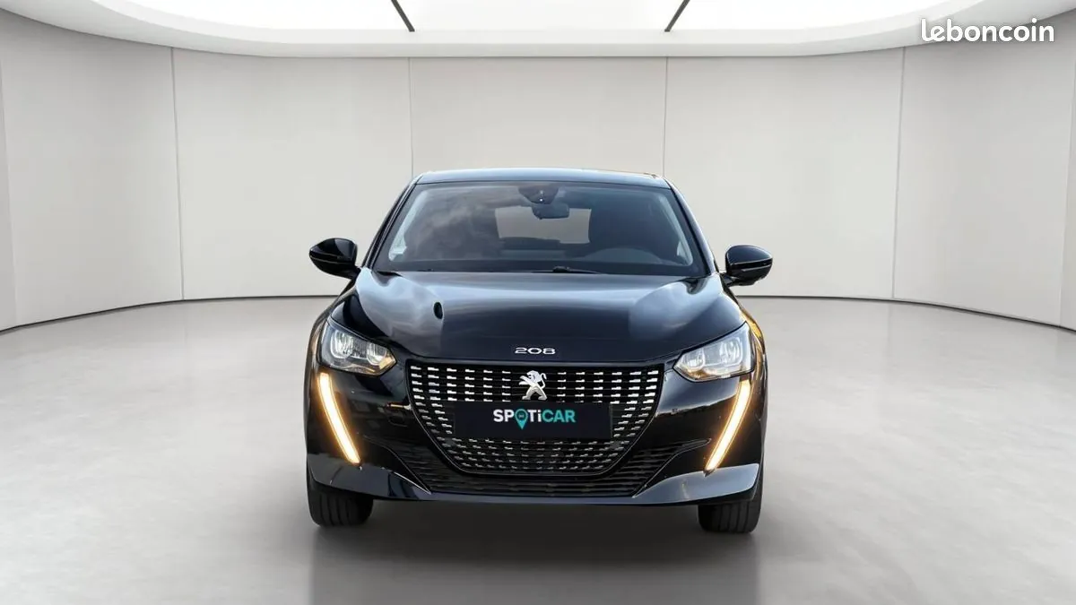Peugeot 208 2022 photo 2
