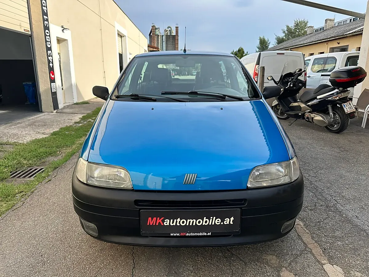Fiat Punto 1999 photo 2