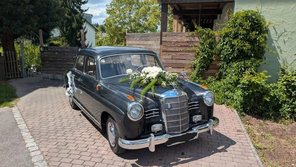Mercedes-Benz 180D