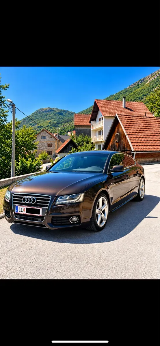 Audi A5 2010 photo 2