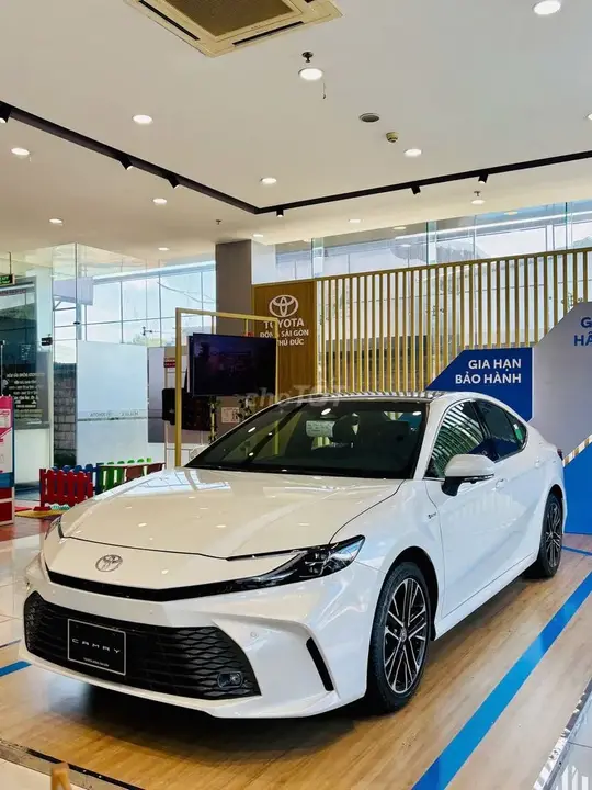Toyota Camry 2026 photo 3