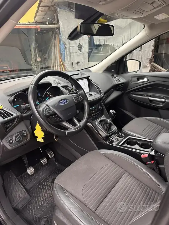 Ford Kuga 2018 photo 4