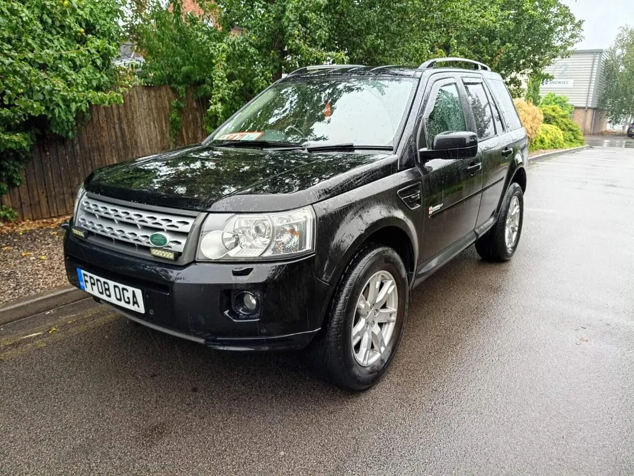 Land Rover Freelander 2008 photo 2