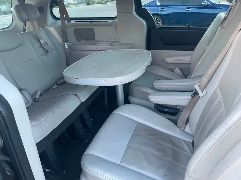 Dodge Grand Caravan 2010 photo 5