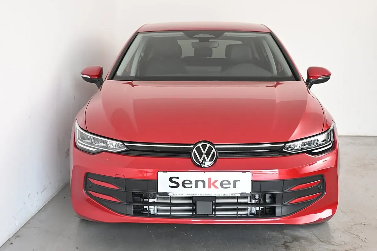 Volkswagen Golf 2026 photo 3