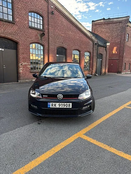 Volkswagen Polo 2016 photo 2