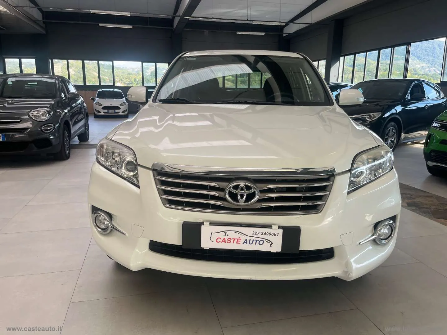 Toyota Rav4 2010 photo 2