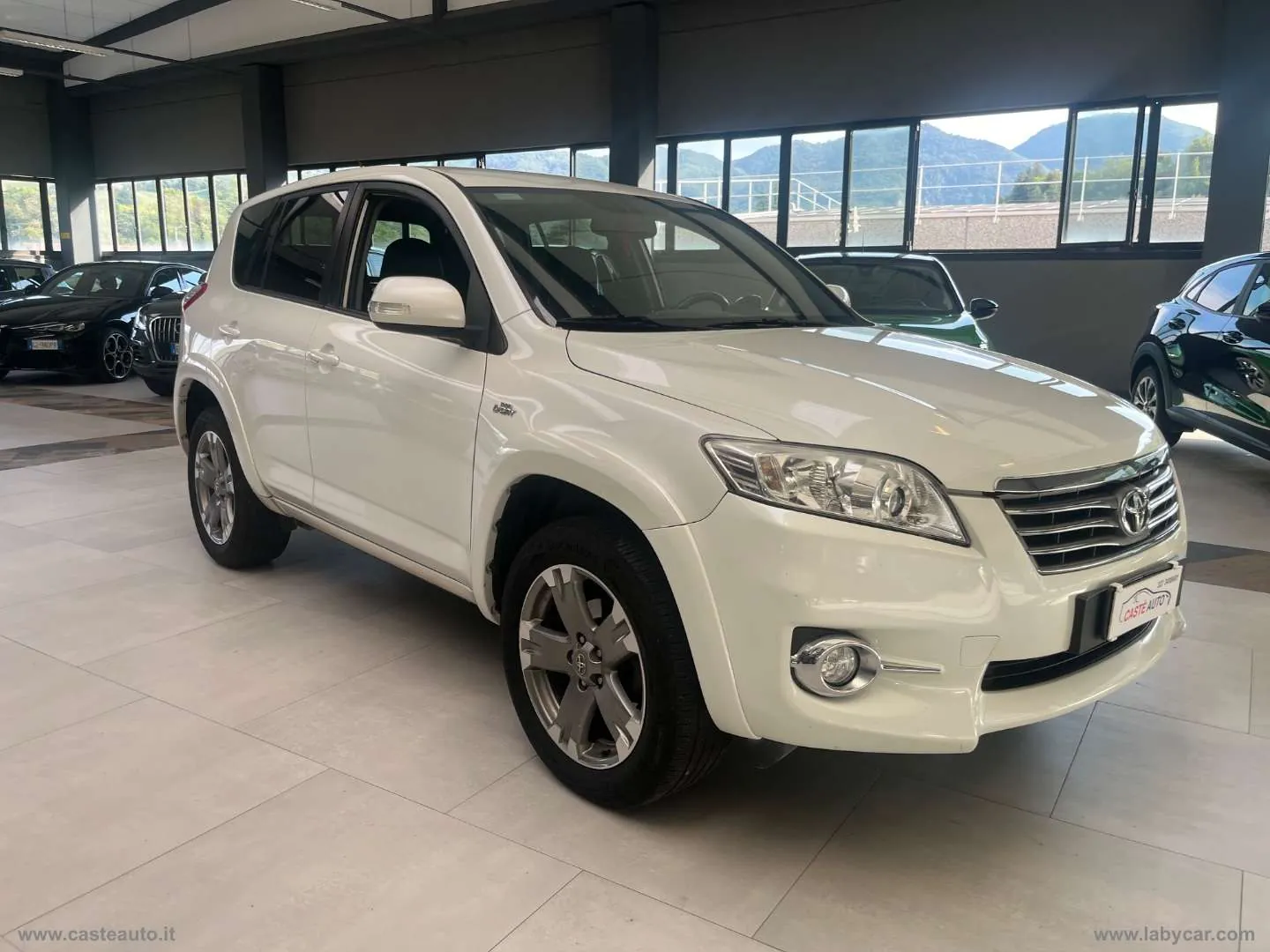 Toyota Rav4 2010 photo 3