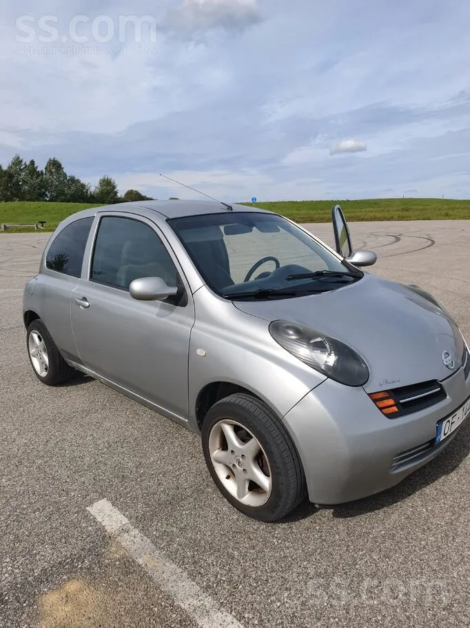 Nissan Micra 2004 photo 4