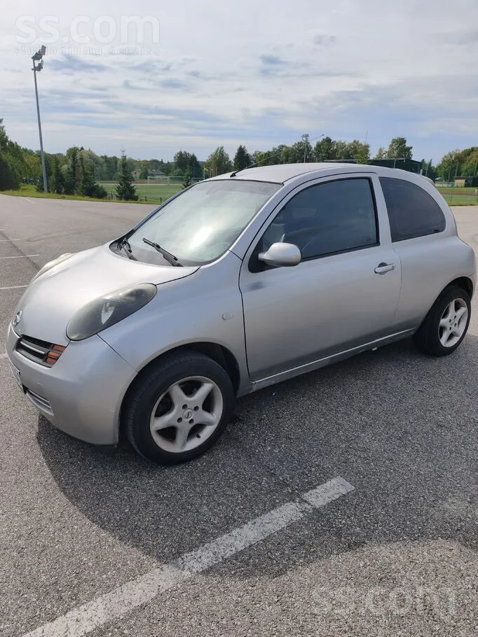 Nissan Micra 2004 photo 2
