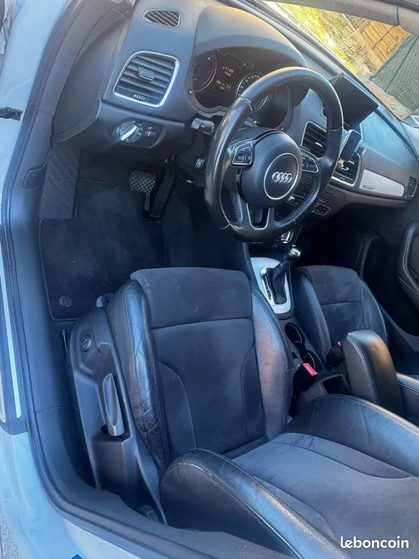 Audi Q3 2012 photo 3