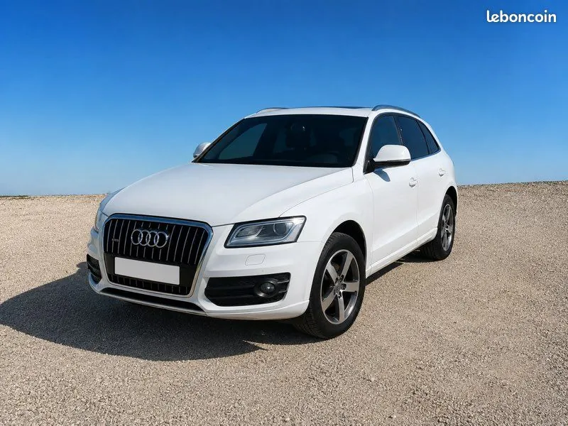 Audi Q3 2012 photo 2