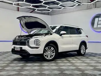 Mitsubishi Outlander 2022 photo 4