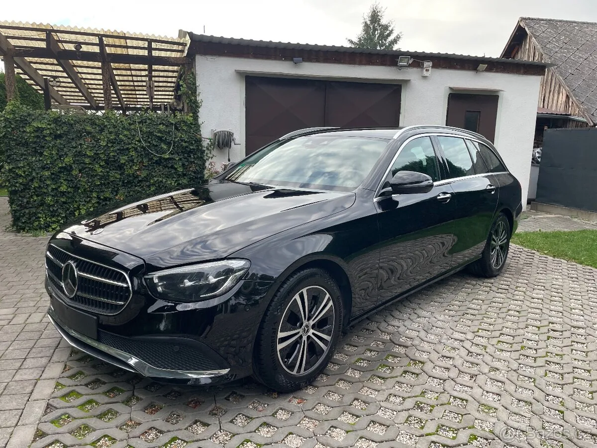 Mercedes-Benz E 220D