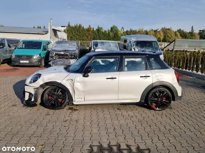 Mini Cooper S 2023 photo 2