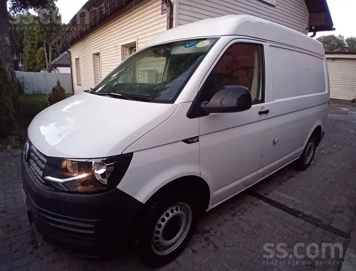 Volkswagen Transporter 2019 photo 2
