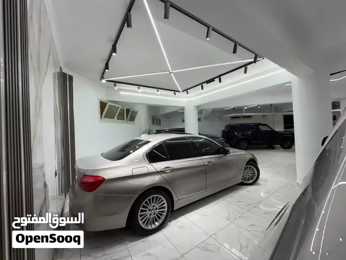 BMW 3 Series 2018 photo 3