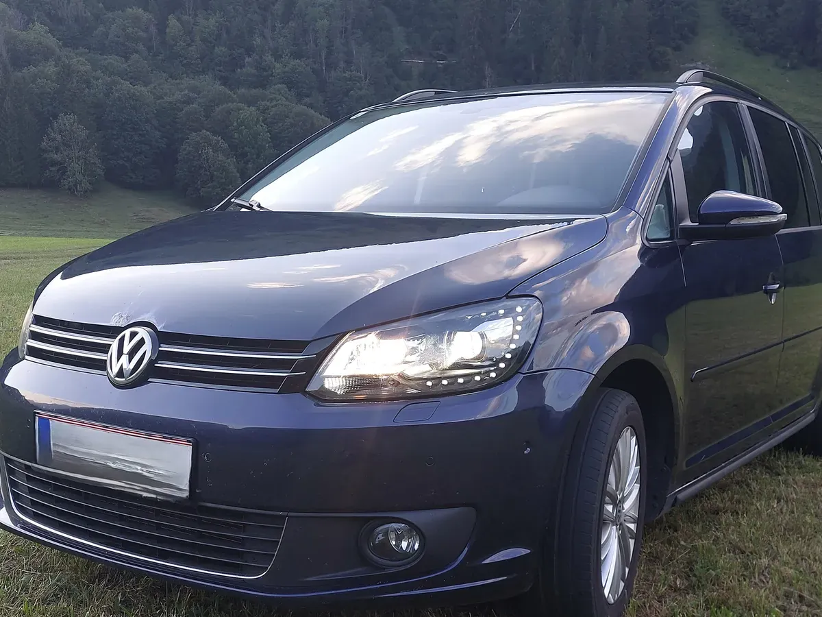 Volkswagen Touran 2015 photo 3