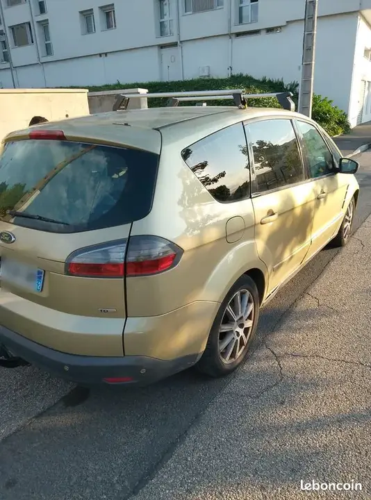 Ford S-Max 2007 photo 2